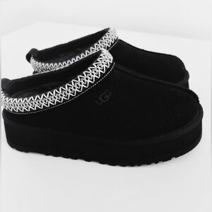 UGG Black Flats with White Geometric Trim